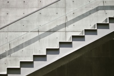 Use white concrete stairs during the day
